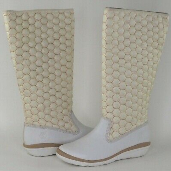 Timberland Kickadillaquilt Women’s Boots 👢 - Picture 2 of 10